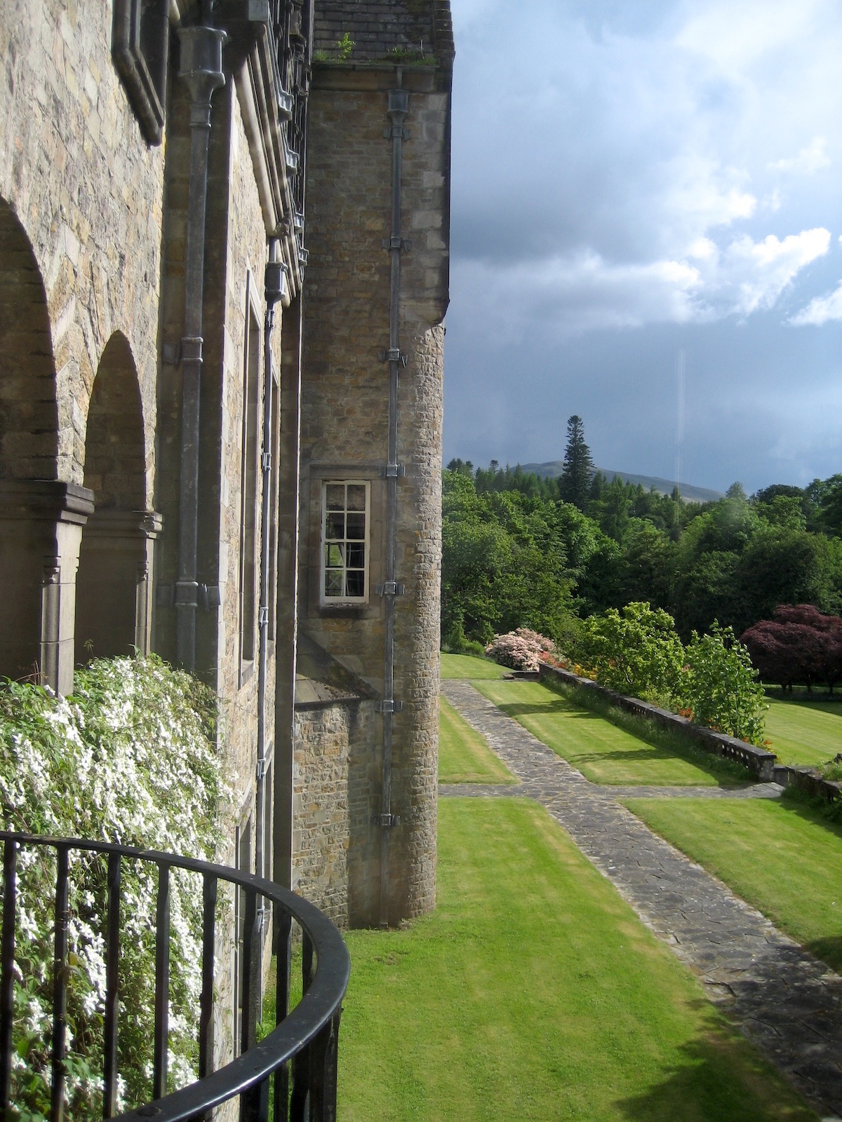 Mackintosh IMG 1751 from balcony